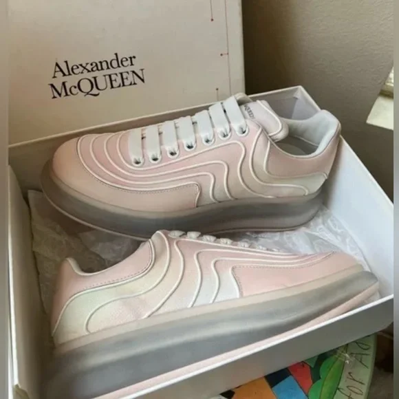 Alexander McQueen Oversized
Women's Sneakers Size 9 - Picture 3 of 5